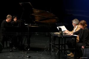 Para piano, Kaos Pad y Computadora. Jerzy y Martha Kornowick y Boris Alvarado